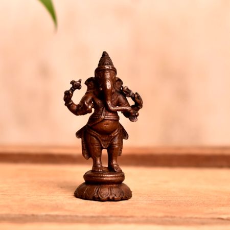 Handmade Lord Ganesha Copper Statue for Prayer Room